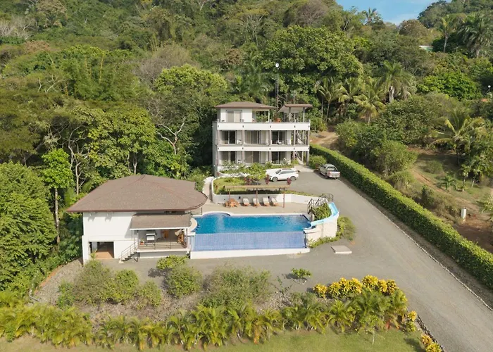 Hotel Lomas 5*